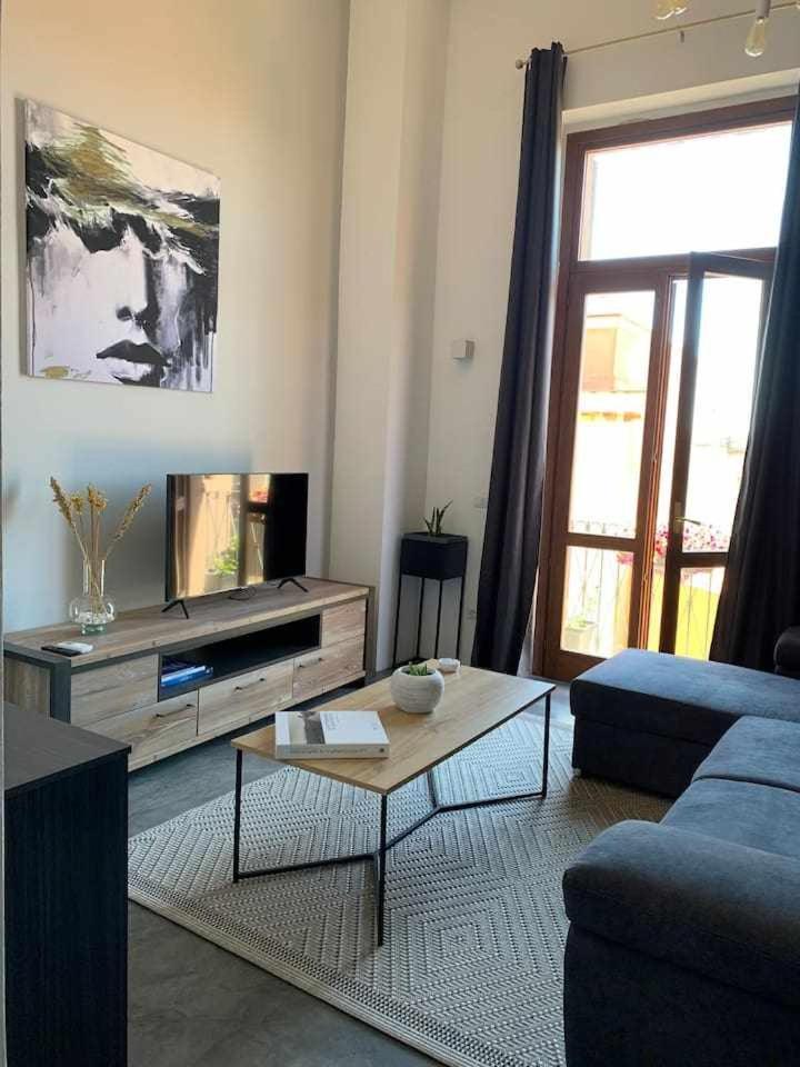 My Exclusive Cavour Loft Da Sogno A Cagliari Apartment ภายนอก รูปภาพ