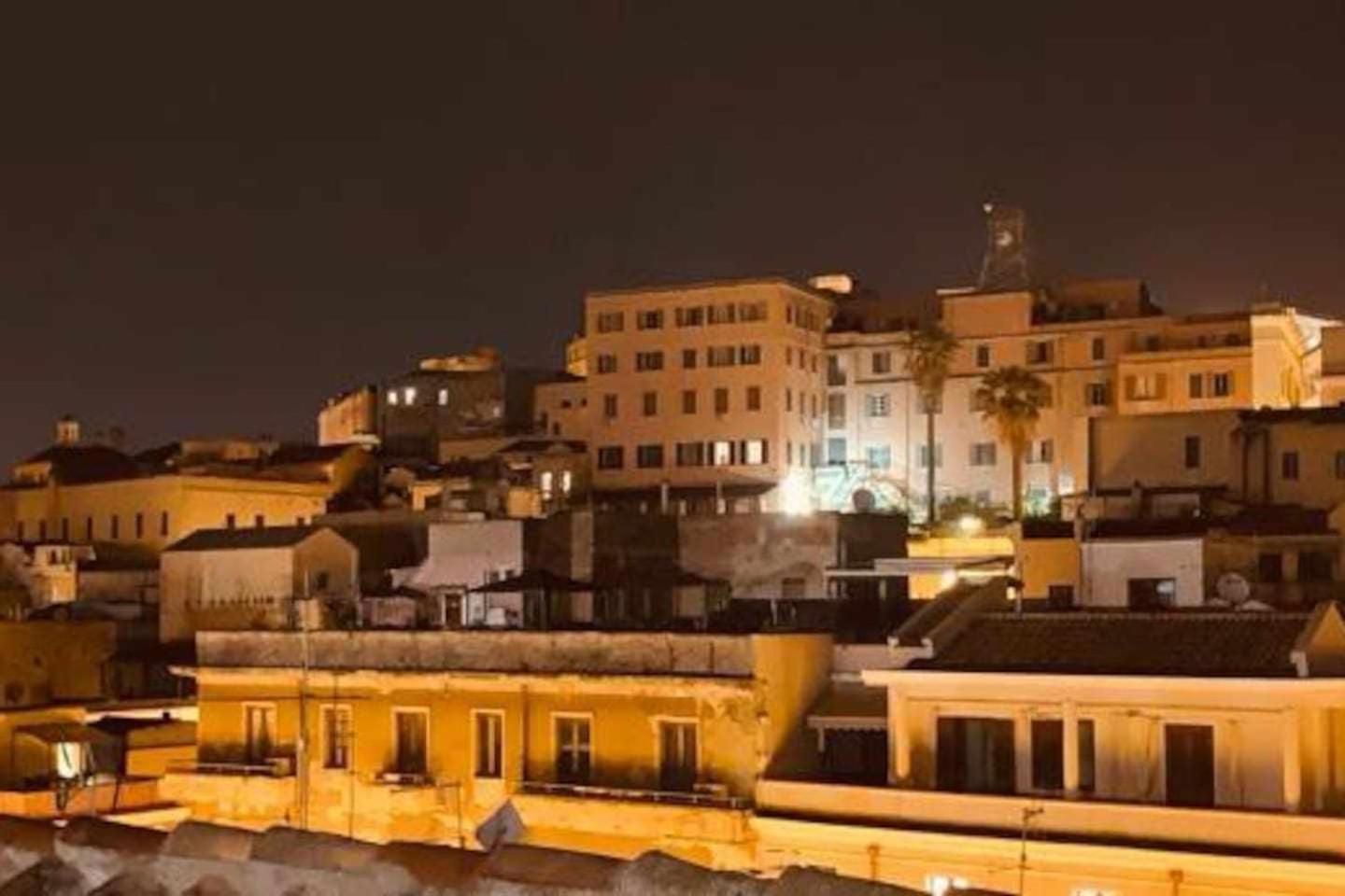 My Exclusive Cavour Loft Da Sogno A Cagliari Apartment ภายนอก รูปภาพ