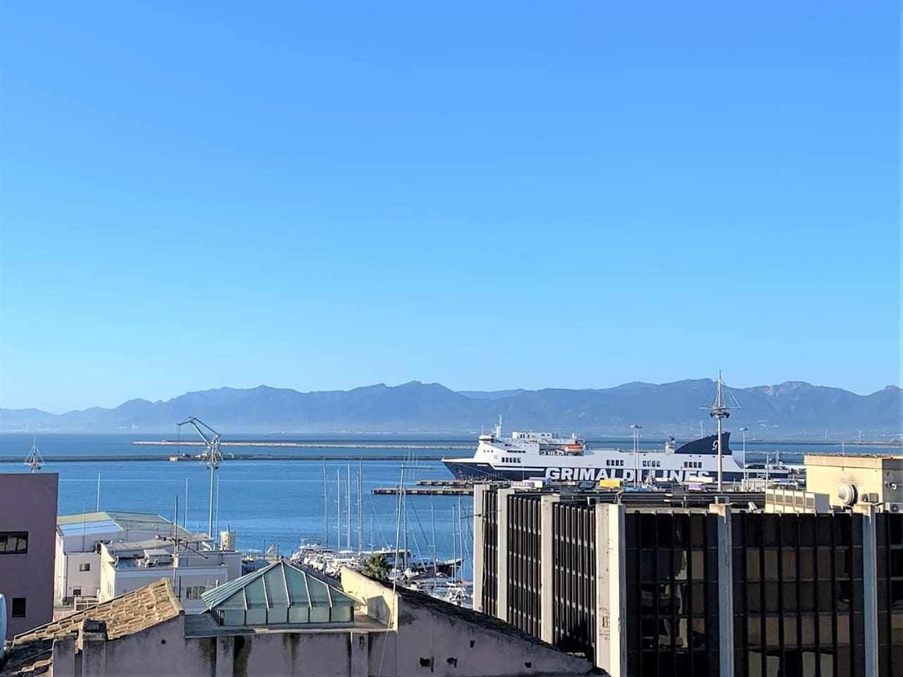 My Exclusive Cavour Loft Da Sogno A Cagliari Apartment ภายนอก รูปภาพ